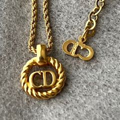 233 超美品Chistian Dior CDロゴ ゴールド ネックレス - メルカリ
