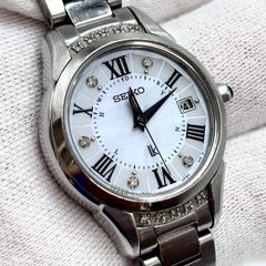 SEIKO セイコー ルキア 電波ソーラー シルバー文字盤 レディース