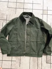 ユニクロ ユーティリティー ショート ブルゾン カーキ M