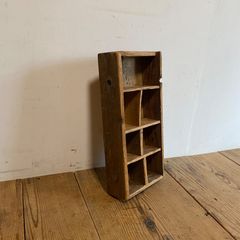 1707 ②古い木と金網の木製ウォールラック 壁掛け式 飾り棚 古家具