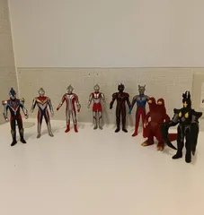 【中古品】 ウルトラマン ギンガビクトリー & ダイナ & メビウス & 初代ウルトラマン & ダークザギ & ウルトラマンゼロ 他フィギュアセット ホビー おもちゃ玩具 ソフビ フィギュア 人形 現状品