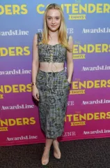 Vivienne Westwood ヴィヴィアン・ウエストウッド プリント ペンシル スカートのサムネイル