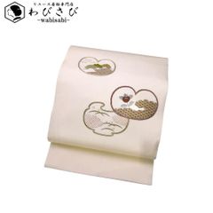 ☆ 名古屋帯 塩瀬 露芝 花模様 松 刺繍 乳白色 O-6217 名古屋帯 塩瀬 露芝 花模様 松 刺繍 乳白色 O-6217 - メルカリ