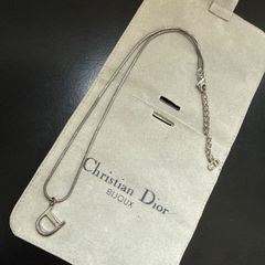 Christian Dior クリスチャンディオール ラインストーン付きCDロゴ