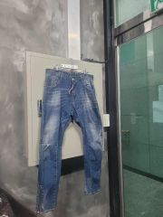 DSQUARED2 スキニーデニム S74LB0114 サイズ48 - メルカリ