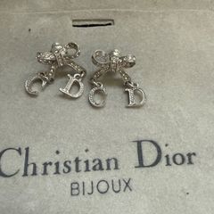 Christian Dior クリスチャンディオール ラインストーン付きCDロゴ