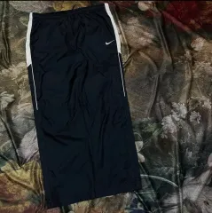 ナイキ ブラック トラック パンツ サイドライン