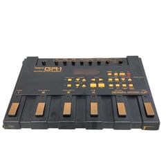 Roland GR-09 ギターシンセサイザー ローランド - メルカリ