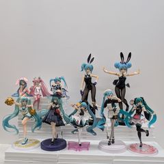 バニーガール、チャイナドレス等 女の子キャラクター18体セット - メルカリ