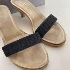 Fendi モノグラム スリングバック ハイヒール - メルカリ