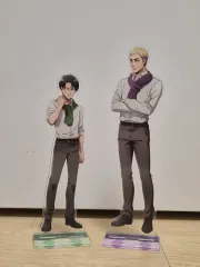 進撃の巨人 マフラー アクリル リヴァイ エルヴィン (公式グッズ)