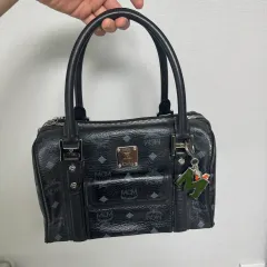 MCM ショルダーバッグ ブラックのサムネイル