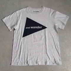 and wander ベーシック ロゴプリント Tシャツ アンドワンダーのサムネイル