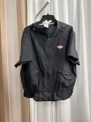 77まで可能なシャカシャカ素材 ブラック 半袖アウターのサムネイル