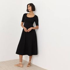 EFFICIENT SQUARE 半袖ロングワンピース　黒 EFFICIENT SQUARE 半袖ロングワンピース 黒 - メルカリ