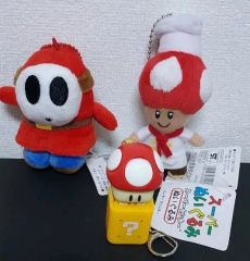 1995 Nintendo スーパーマリオRPG ピーチ姫 キーホルダー 2個 - メルカリ