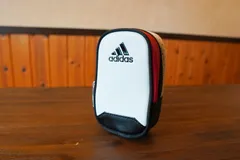【adidas】ポーチ ホワイト×ブラック ゴルフ