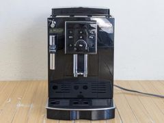 DeLonghi マグニフィカS ECAM23120B 荷造りの最中。値引き - メルカリ