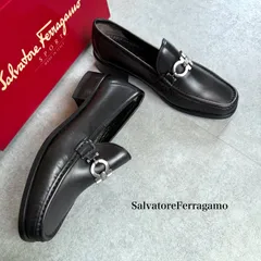 未使用 SalvatoreFerragamo サルヴァトーレフェラガモ ガンチーニ ローファー レザー ブラック 黒 シルバー金具 6D レディースシューズ 23.5cm