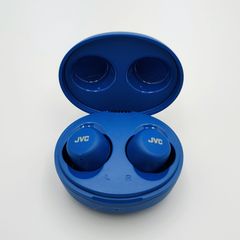 JVC ワイヤレスイヤホン 青 充電ケース付き 消毒済 値下げ！！JVC ワイヤレスイヤホン 青 充電ケース付き 消毒済 - メルカリ