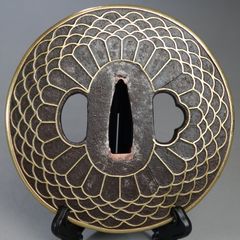 菊花波涛図鍔 金銀銅象嵌】(鍔箱付き) 鍔 鐔 刀装具 日本刀 武具 骨董