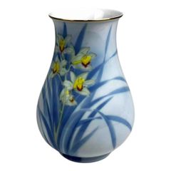 深川製磁】花瓶 宮内庁御用達 鎌倉彫台座付き - メルカリ