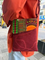 カロチャ刺繍 リメイク ポーチ サコッシュ 2WAY 兼用 - メルカリ