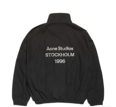 美品】Acnestudios ロゴジッパージャケット Eveさん着用 - メルカリ