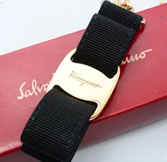 Salvatore Ferragamo フェラガモ キーホルダー ヴァラリボン ブラック 黒 ゴールド 金 刻印 Made In Italy イタリア製 箱付きのサムネイル