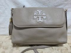 良品⭐︎ トリーバーチ リュック 巾着 レザー タッセル エンボスロゴ
