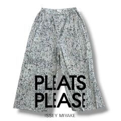 PLEATS PLEASE ISSEY MIYAKE プリーツパンツ 総柄 - メルカリ