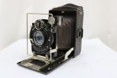 レトロ　カメラ　Zeiss Ikon Nettar 本体 レトロ カメラ Zeiss Ikon Nettar 本体 - メルカリ