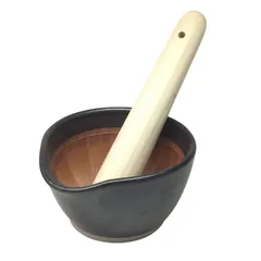 【数量限定】元重製陶所 石見焼 もとしげ すり鉢 すりこ木 すりばちセット テーブルを傷つけない シリコン 底 (小) 黒マット 直径約11cm すべり止め付 国産 元重製陶所 石見焼 もとしげ (すりこぎ付) 日本製のサムネイル