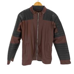 Guess 取外しフードインナー付きレザーライダースジャケット未使用品　送料無料 Guess 取外しフードインナー付きレザーライダースジャケット未使用品