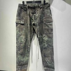 sacai × KAWS コラボ カモフラカーゴパンツ - メルカリ
