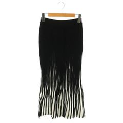 新品タグ付】2026 meer. RANDOM ZIGZAG CAMI TOP - メルカリ