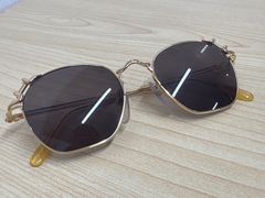 NEW.サングラス RILEBY C-2 ゴールド リムレス - メルカリ