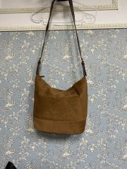 TUMI ショルダーバッグ ブラウンと水性絵具 - メルカリ