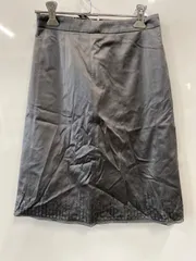 ピD376⚫︎K•T KIYOKOTAKASE⚫︎ケーティキヨコタカセ⚫︎ひざ丈スカート⚫︎綿混⚫︎シルク混⚫︎スパンコール⚫︎レディース⚫︎size3⚫︎グレー⚫︎日本製のサムネイル