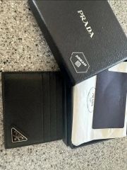 PRADA マネークリップ 三角ロゴ サフィアーノレザー ブラック - メルカリ