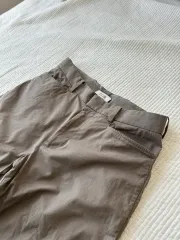 COS スラックスのサムネイル