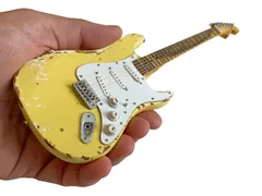 신제품 Yngwie Malmsteen 미니 펜더 스트랫 헤비 웨어 올림픽 화이트 피니쉬 기타 모델 레플리카