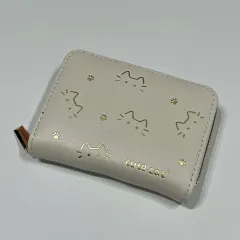 可愛い猫 アイボリー COLOR カードウォレットのサムネイル