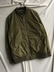 GUESS ゲス サイドロゴ MA-1ジャケットのサムネイル