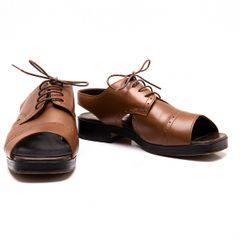 Tricom de Galson Tricot COMME des GARCONS 가죽 스트레이트 칩 메달리온 샌들 차 24