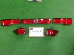 4FW2517 ADY4 日産 エルグランド PE52/PNE52 前期型 350ハイウェイスター 7人 テールライト左右+フィニッシャーランプセット　P8503のサムネイル