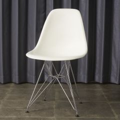 Herman Miller DSR made in USA - メルカリ