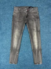 PHILIPP PLEIN(フィリッププレイン) ウォッシュ ブラックジーン デニムのサムネイル