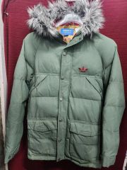 希少アディダス オリジナルス ダウンパーカ カモフラ 裏地ボルドー M 