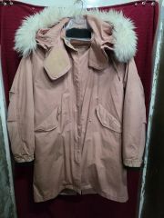 2.5万【新品】パーカー KALNA フード付きパーカー - メルカリ